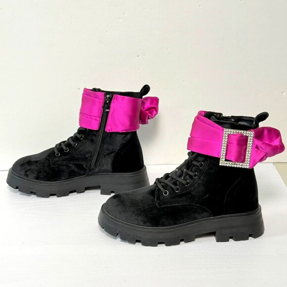 Betsey Johnson Dozer Boots Sz 7 Black Velvet Combat Pink Sash Buckle Lug Sole - Picture 4 of 10